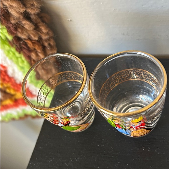 Vintage Folk Art Shot Glasses - Picture 9 of 13